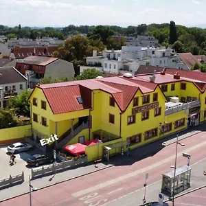 Szálloda Mr.liao, Himberg