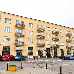 https://apt-old-town-5-bedroom.warsawhotelspoland.com