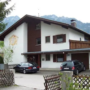 Raffaela Maderspacher Apartment Oberammergau