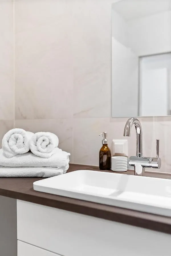 Ding Design Apartments In Brigittenau Wien 0*,